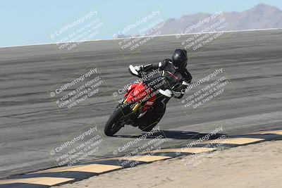 media/Oct-13-2025-Moto Forza (Mon) [[a66d839500]]/4-C Group/Session 2 (Bowl)/